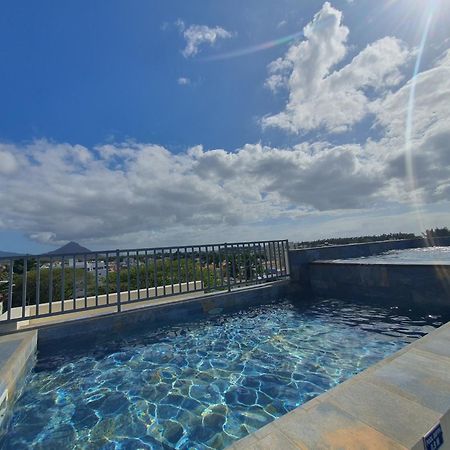 Luxury Retreat At Aqua Breeze Apartment, Flic-en-Flacq Buitenkant foto