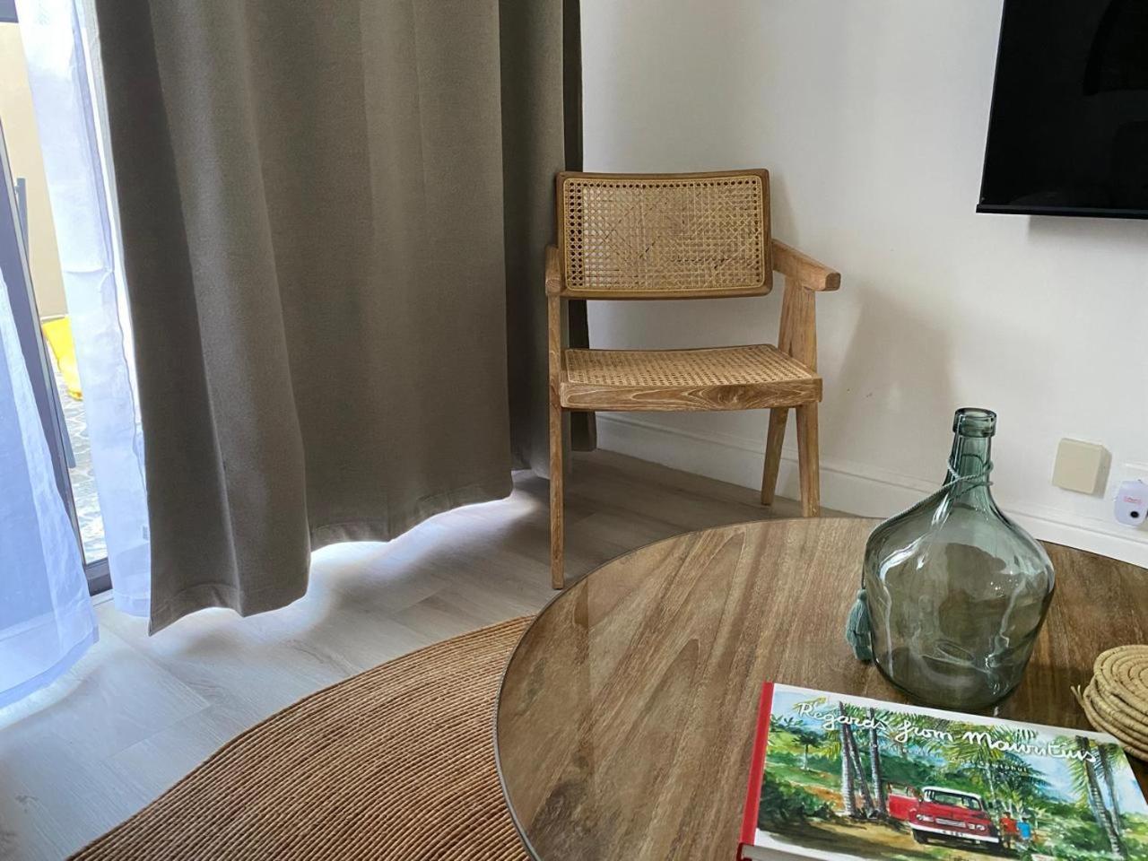 Luxury Retreat At Aqua Breeze Apartment, Flic-en-Flacq Buitenkant foto